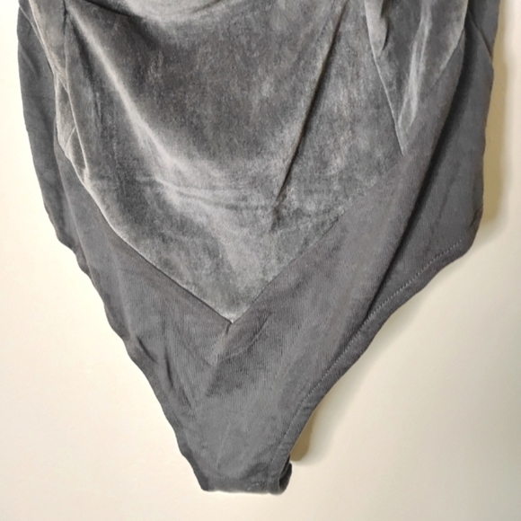 NWT Free People Haven Velvet Bodysuit Size XS Tie Shoulder - Picture 6 of 14